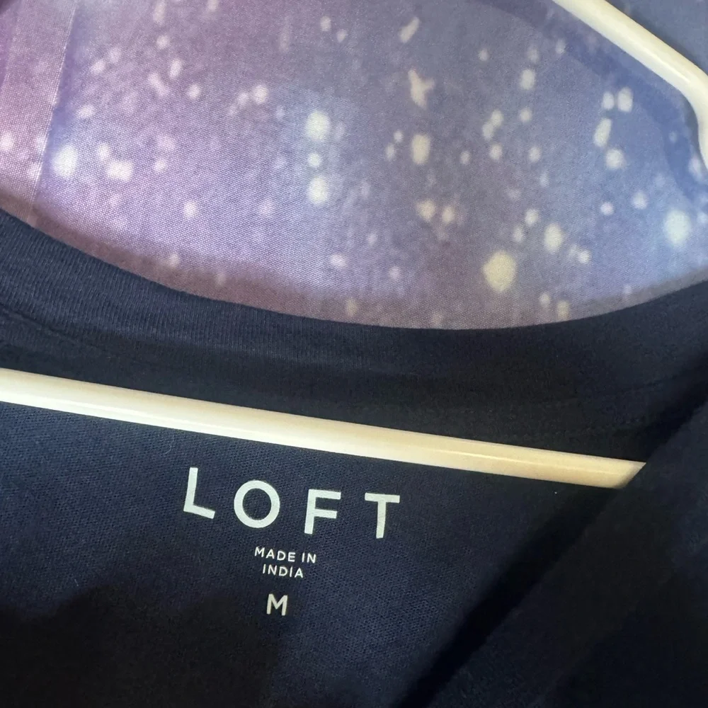 Loft short sleeve shirt with plaid sleeves 🛍 - Picture 2 of 3